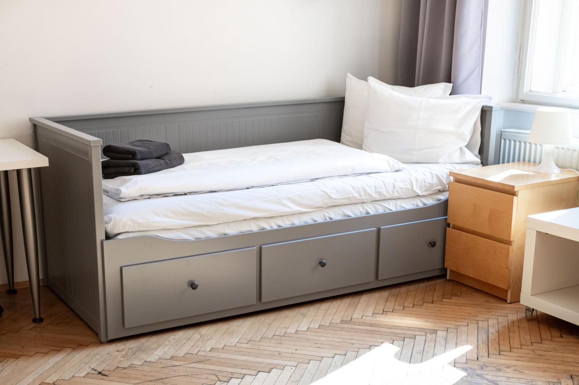 Apartments In Mala Strana - 10 Minutes From Charles Bridge Prague Ngoại thất bức ảnh
