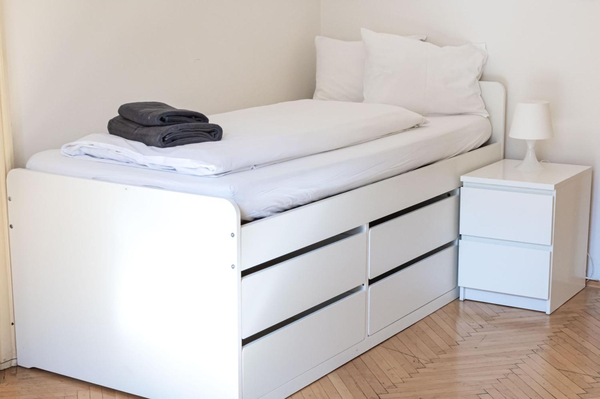 Apartments In Mala Strana - 10 Minutes From Charles Bridge Prague Ngoại thất bức ảnh