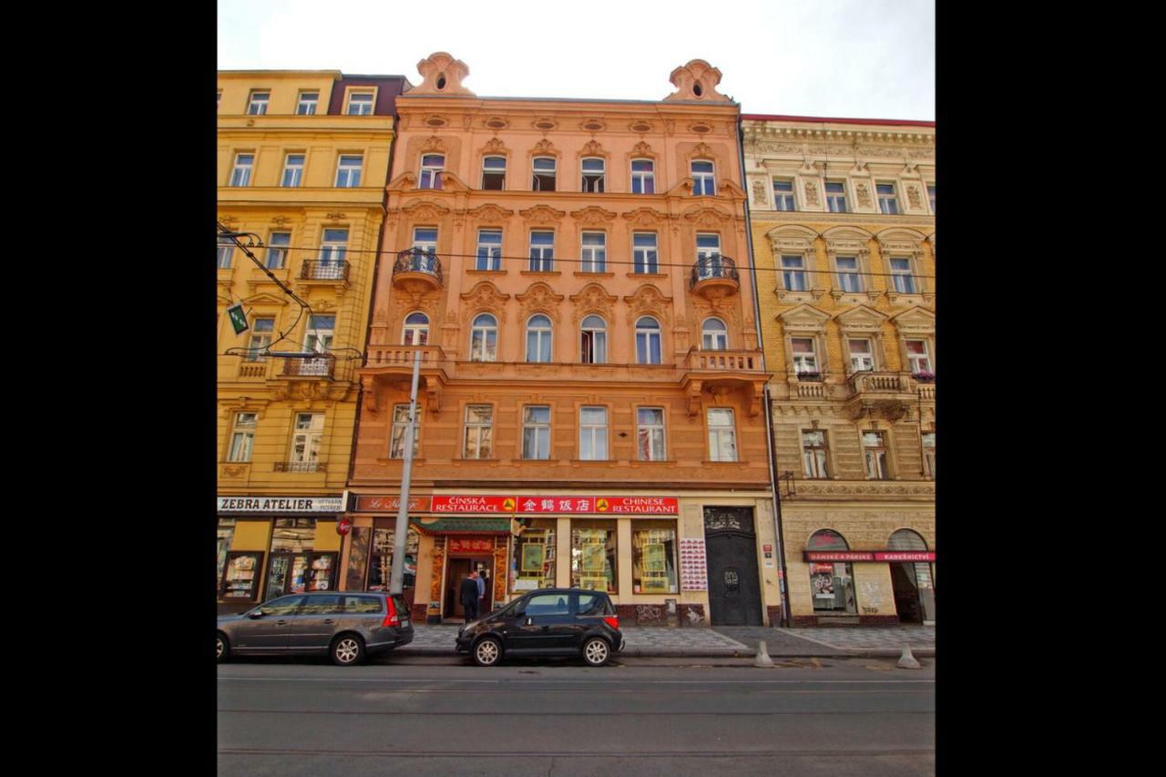 Apartments In Mala Strana - 10 Minutes From Charles Bridge Prague Ngoại thất bức ảnh